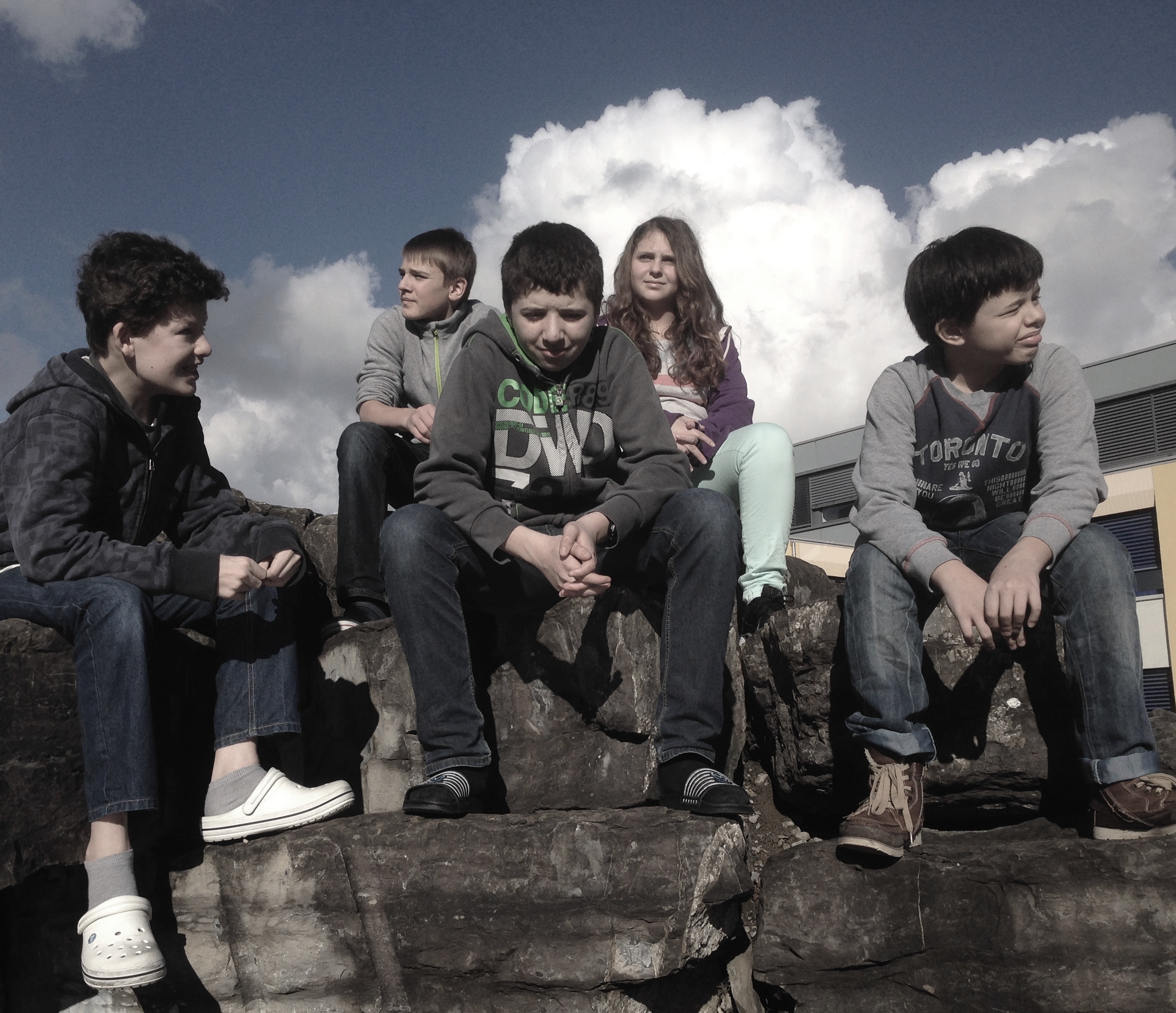 Filmstill «Hinter Gitter»