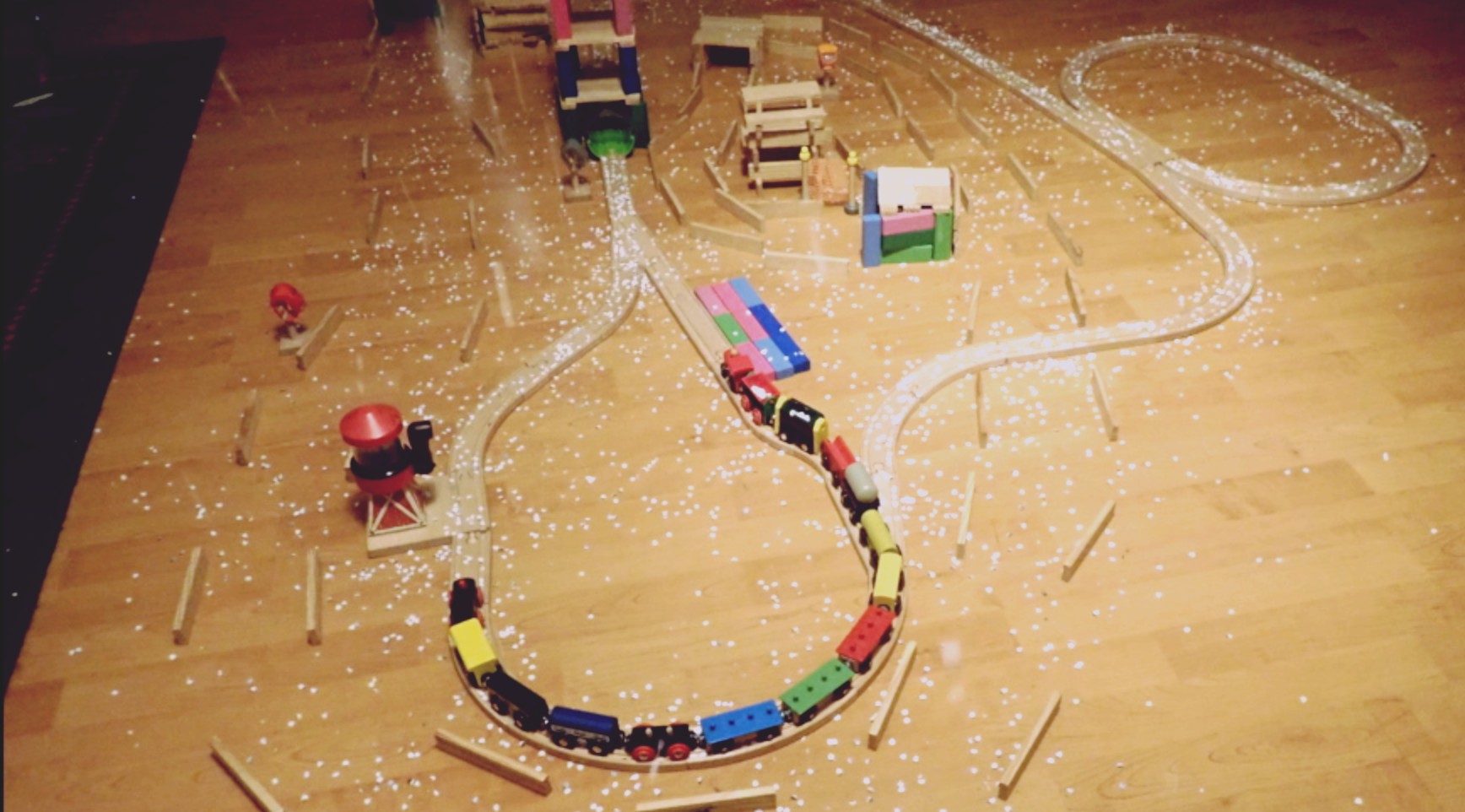 Filmstill «Schneesturm im Eisenbahnland»