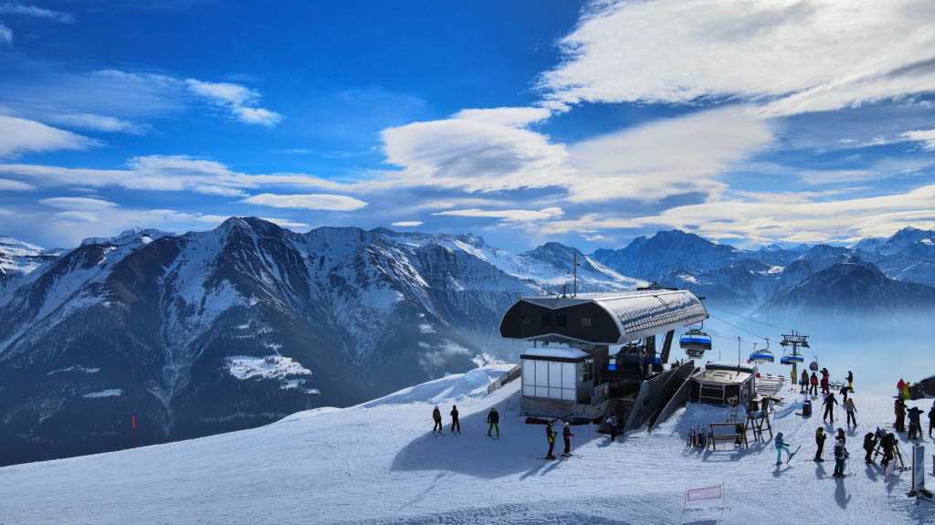 Filmstill «Schneesport heute: Skifahren um jeden Preis?»