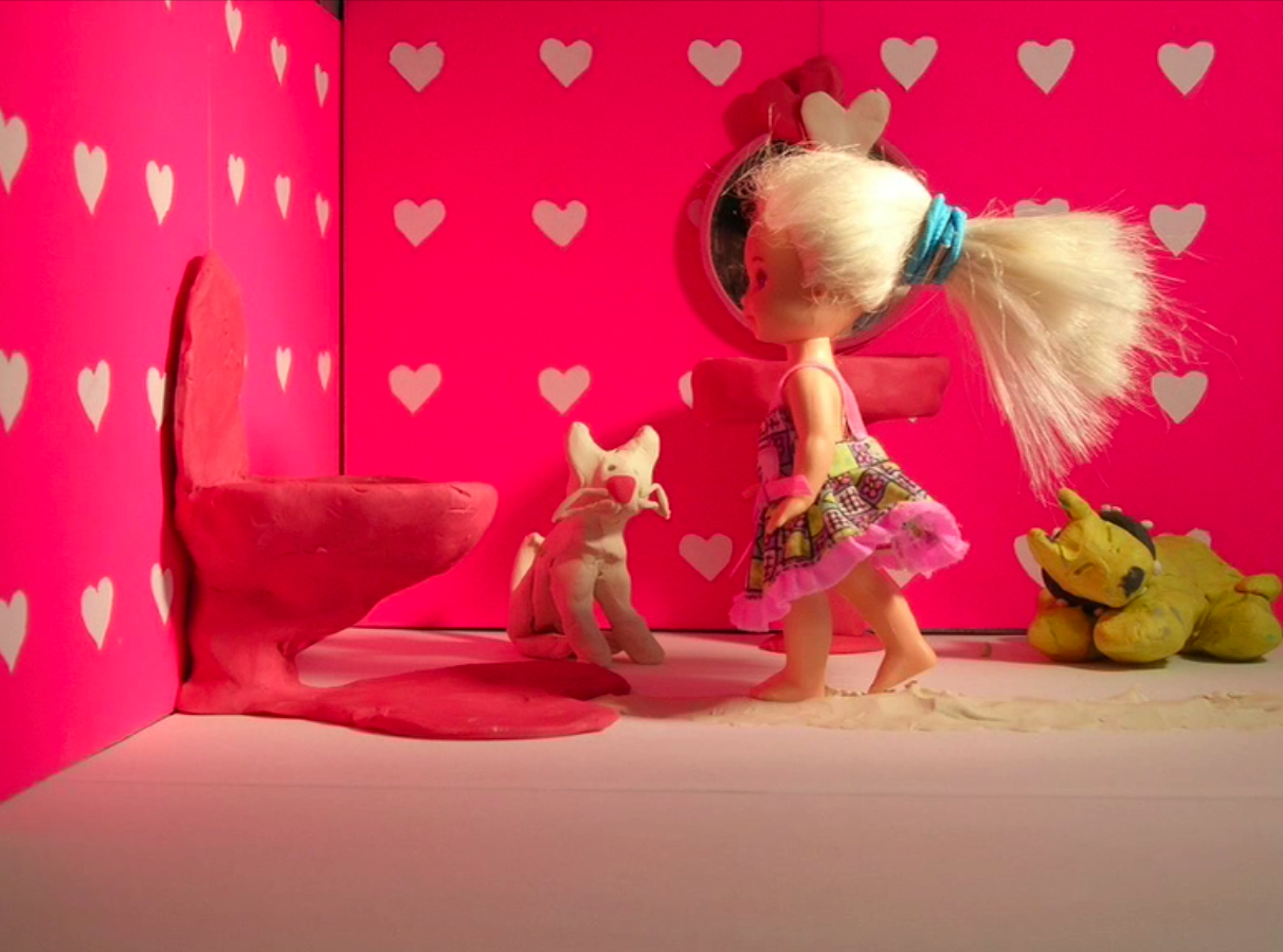 Photogramme «Dolly Mansion»