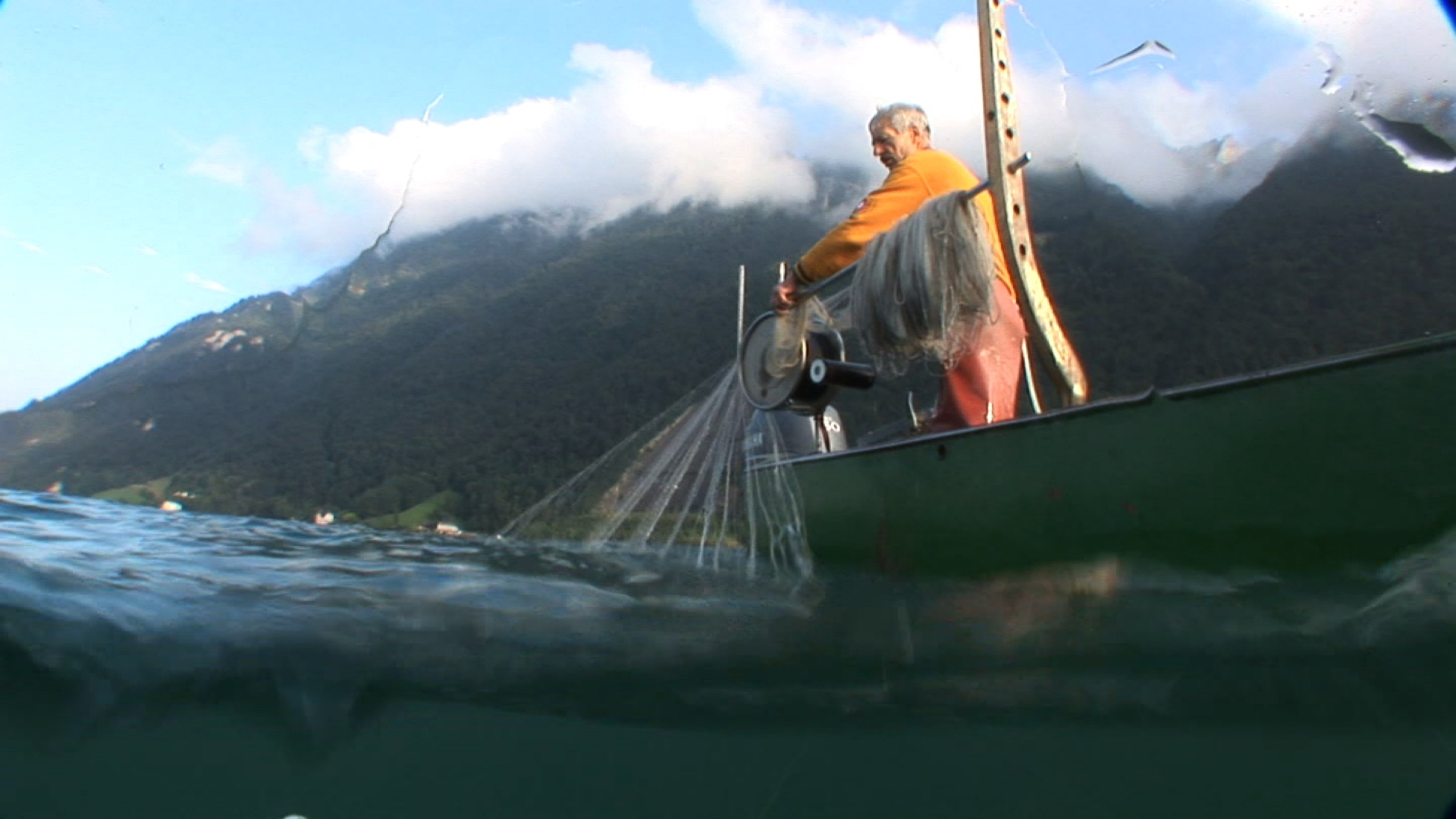 Filmstill «Wie der Fisch auf den Teller kommt!»