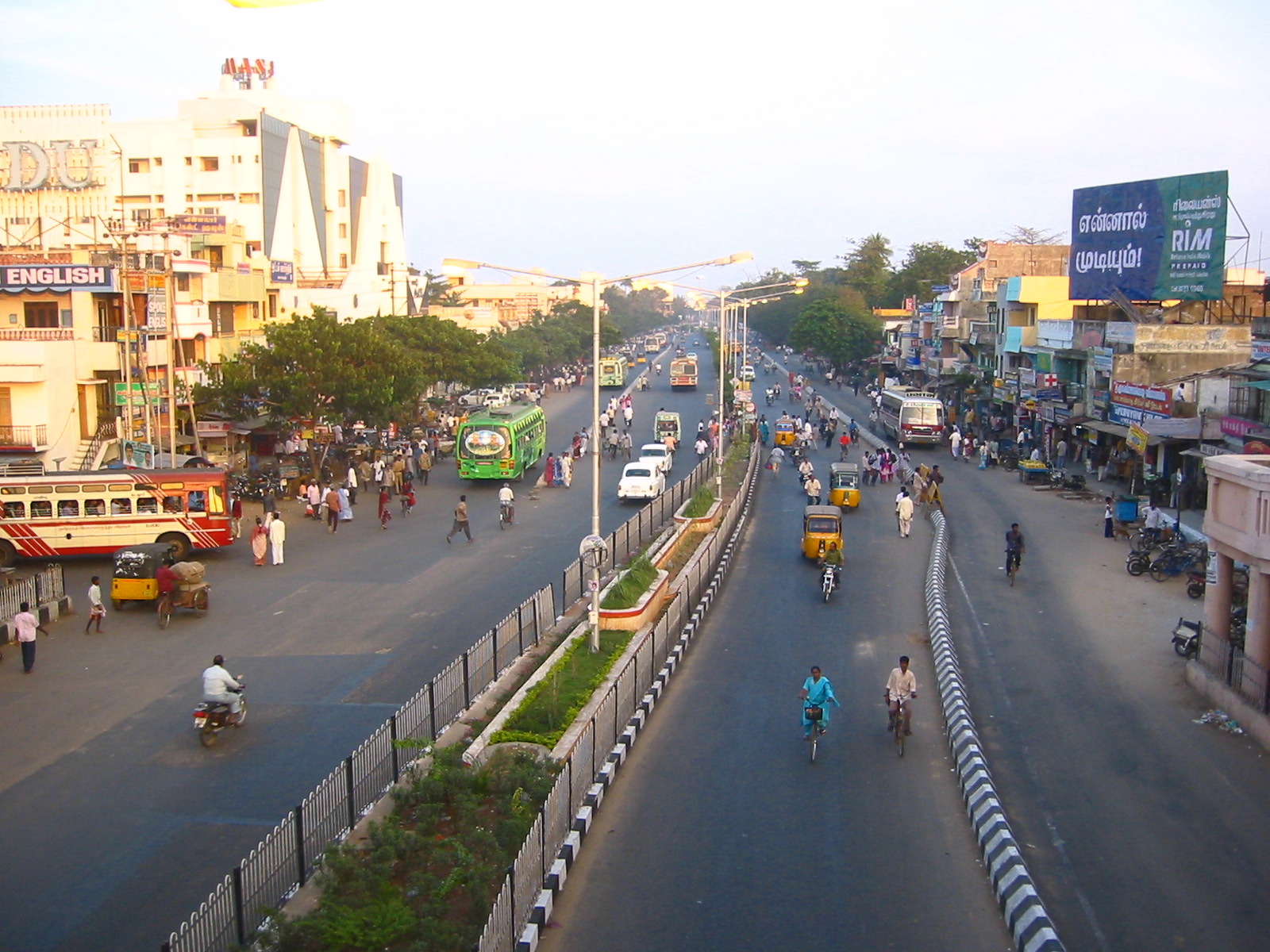 Filmstill «With 500 Rupees to Heaven»