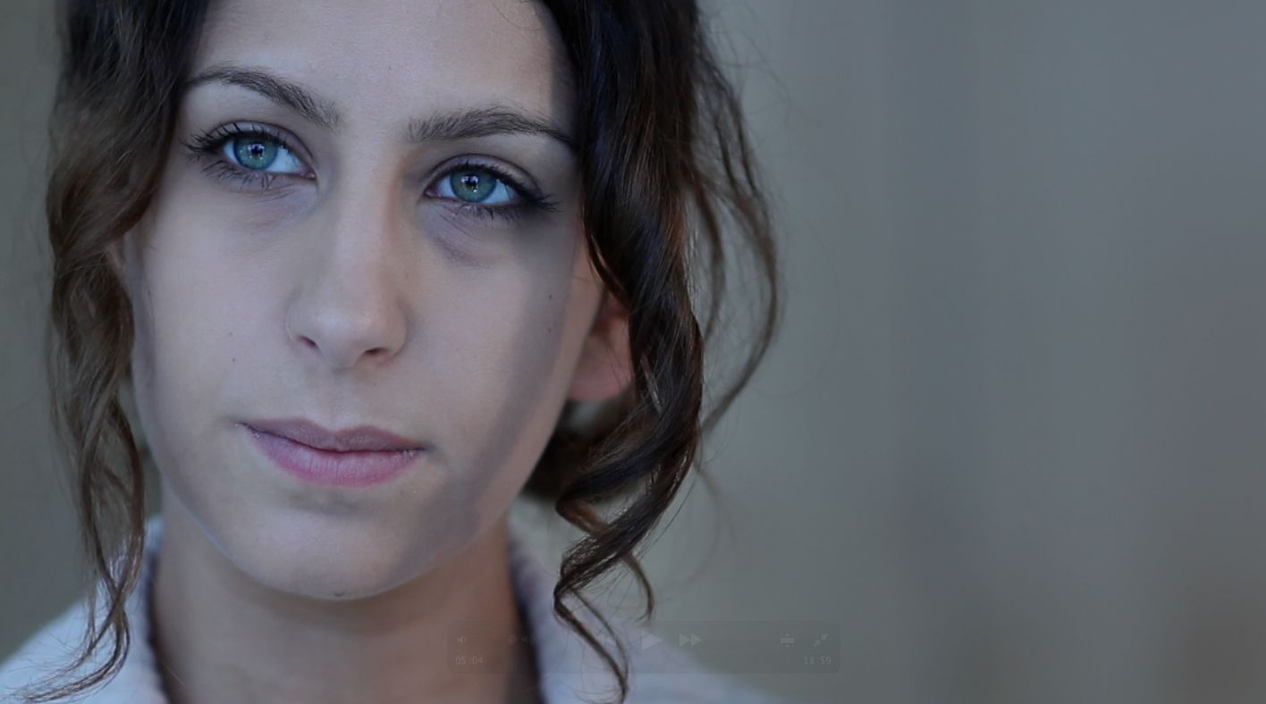 Photogramme «Ferme les yeux»