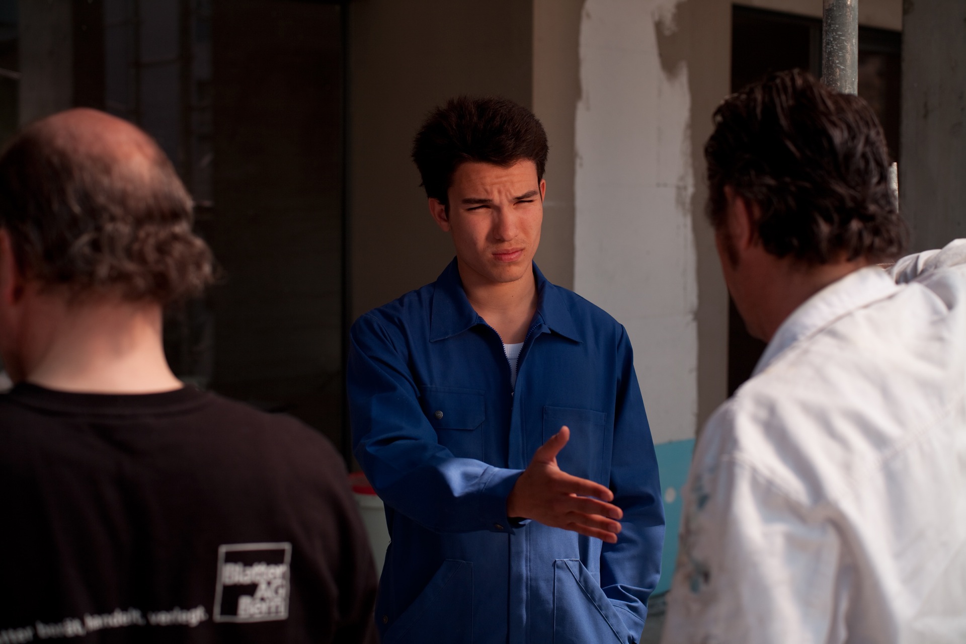 Filmstill «Handschlag»